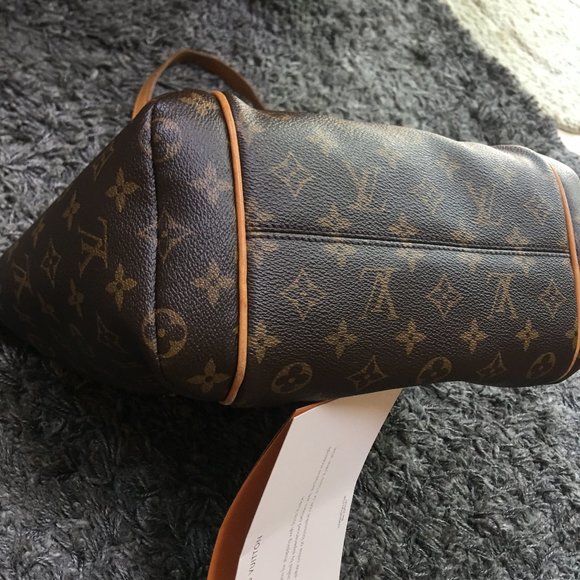 Authentic Louis Vuitton Totally in Monogram - Picture 9 of 12